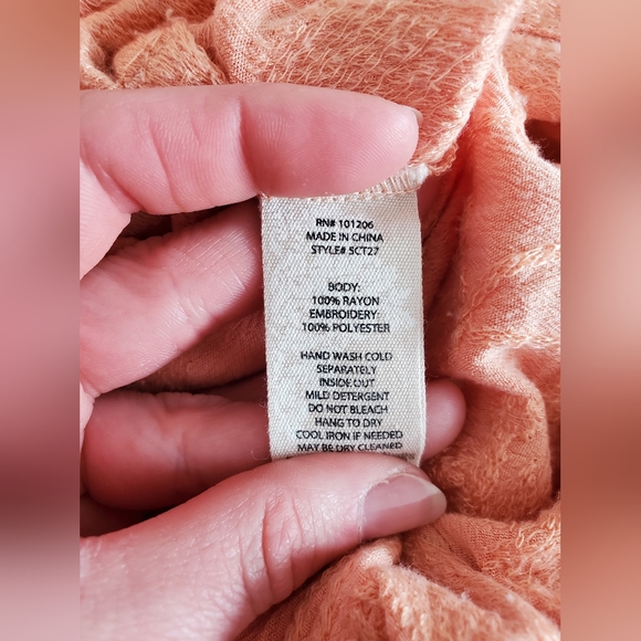 Soft Surroundings Pastel Peach Embroidered Boho Chic Asymmetrical Blouse Size 2X - Picture 8 of 12